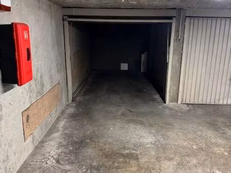 garage part dieu 19900 euros