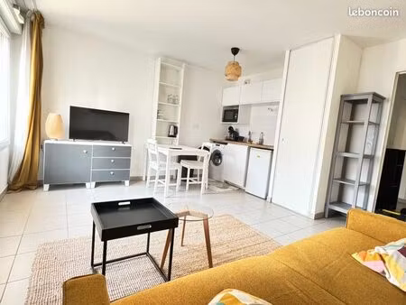 studio meublé 26m2 + box fermé