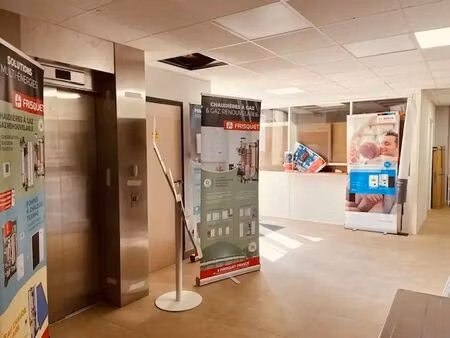 vente bureaux 1 200 m²