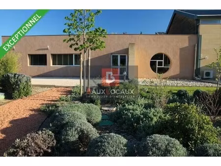 vente entrepôt 1 864 m²