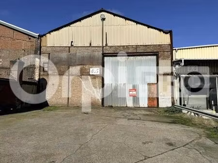 vente entrepôt 1 488 m²