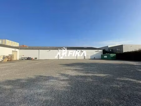 location local d'activités 1 200 m²