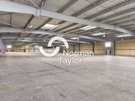 location entrepôt bayonne 64100 2994m²