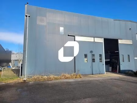 vente local d'activités 657 m²