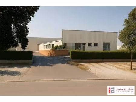 vente local d'activités 2 700 m²