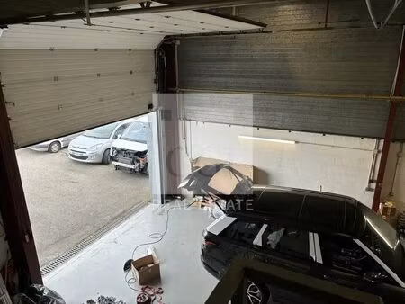 location local d’activités chassieu 69680 380m²