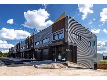 vente local d'activités 181 m² à 898 m²
