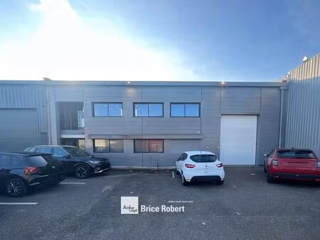 vente local d'activités 450 m²