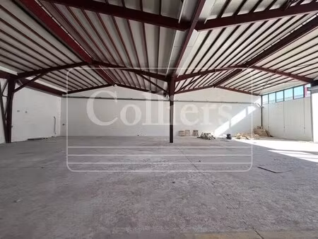 location local d'activités 400 m²