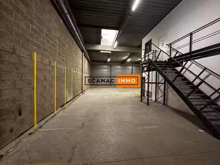 location entrepôt 437m² à 553m²