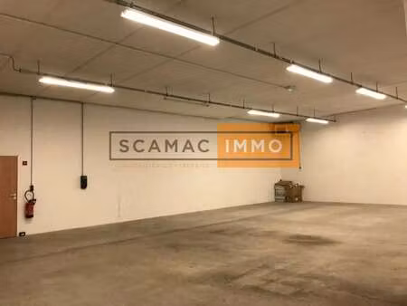 location entrepôt 414 m²