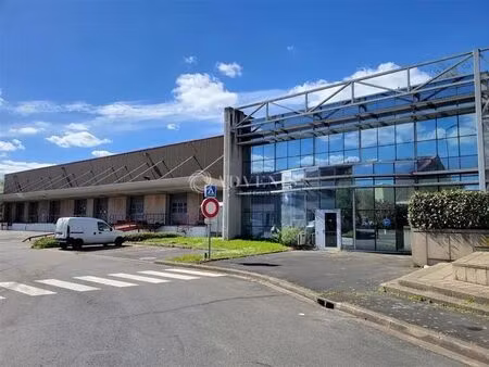 location entrepôt 2 789 m²