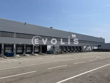location entrepôt vaulx milieu 38090 4977m² à 11477m²