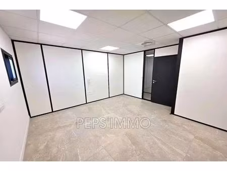 location local d'activités 16 m²