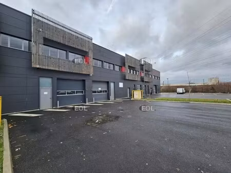 location local d'activités 545 m²