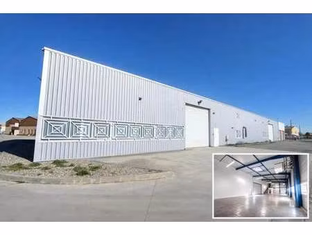 location local d'activités 211 m²