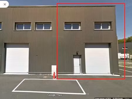 vente local d'activités 200 m²