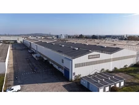 location local d’activités meyzieu 69330 5395m²