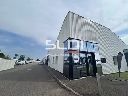 location local d'activités 272 m² à 3 001 m²