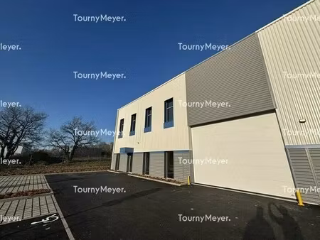 location local d’activités reze 44400 450m²