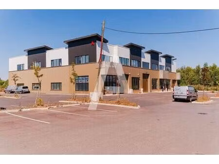 vente local d'activités 452 m²