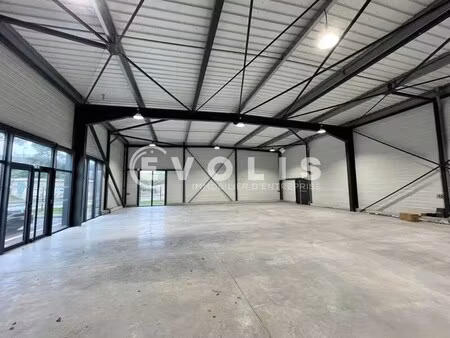 location local d’activités villenave d ornon 33140 440m²