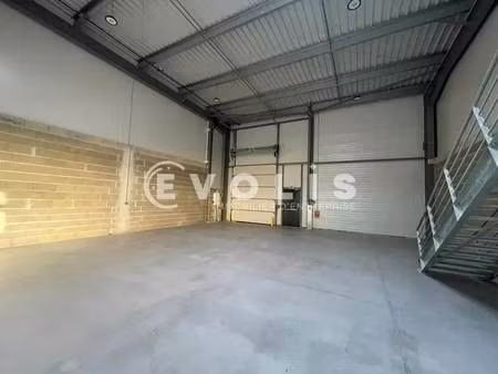 location local d'activités 219 m² à 1 628 m²