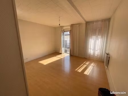 3 pièces - centre ville