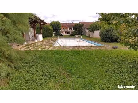 terrain 589 m² les cheres