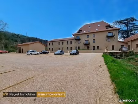 inconnu 120 m² sérézin-du-rhône