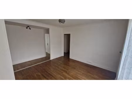 location appartement 4 pièces à guingamp (22200) : à louer 4 pièces / 65m² guingamp