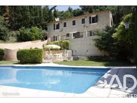 moulin 7 pièces 205 m²