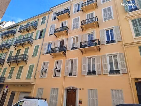 cabinet a louer nice centre