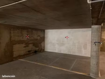 location parking sous-sol secteur garibaldi  parc blandan - 229 grand rue de la guillotièr