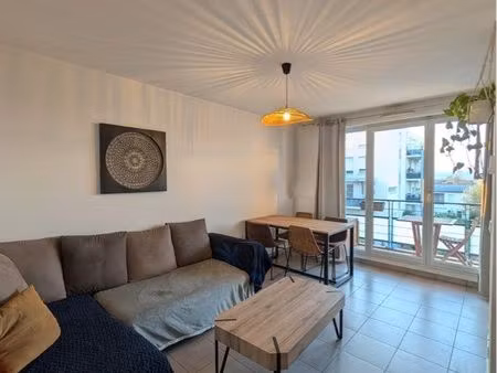 loue t2 meublé 38 5 m2