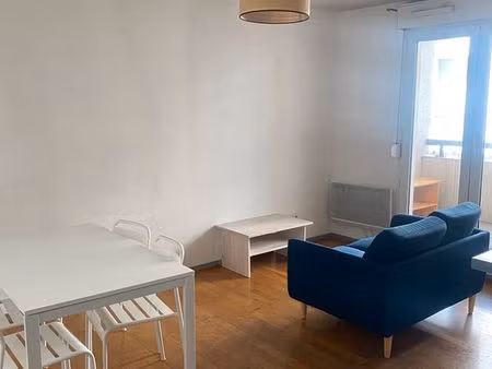 t1 bis meublé avec balcon métro garibaldi