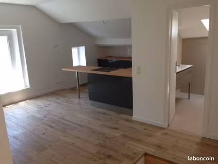 t2 meuble refait entre jean-mace et saxe gambetta