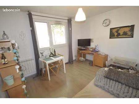 t1 meublé au calme face campus la doua / parc tête d'or