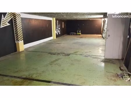 local 90 m2 secteur castorama - le cannet