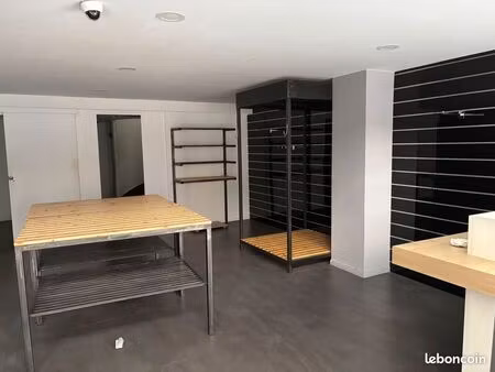 local commercial 104 m²