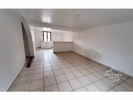 08 givet. appartement 1 chambre