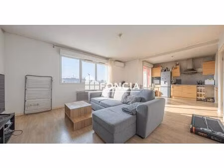 lormont – résidence lafontaine appartement t3 – 70 m² – balcon – parking