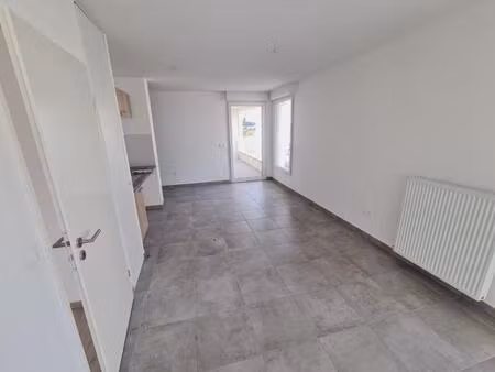 t2 avec loggias et parking à toulouse