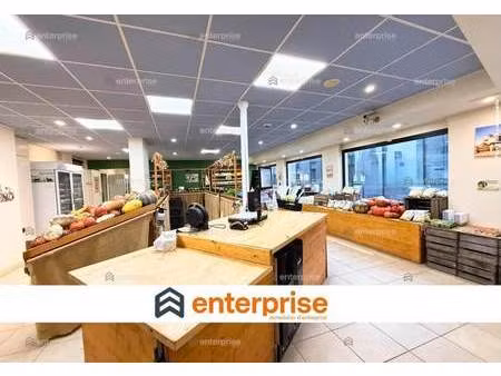 vente commerce 146 m²
