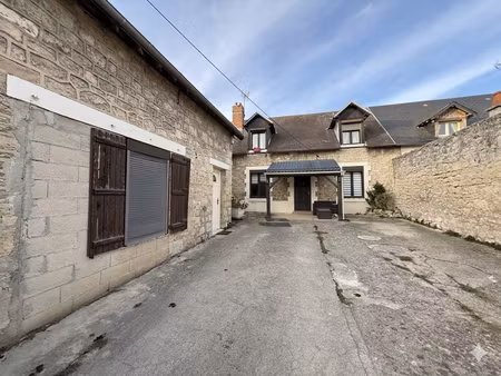 maison ancienne en pierre avec beaucoup de cachet  terrain  dépendance proche des commodit