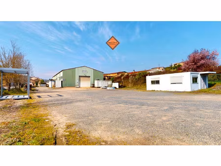 vente local d'activité 693m2 sur 3460m2 de terrain plat