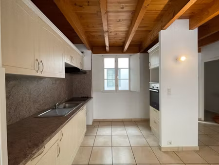 a vendre  appartement t2 duplex au coeur de la vieille vill