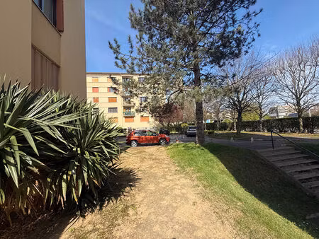 appartement les clayes sous bois 3 pièce(s)