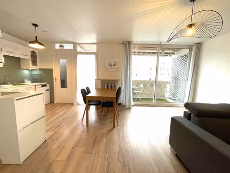 mérignac le burck - charmant t3 meublé de 50 m2 avec balcon.