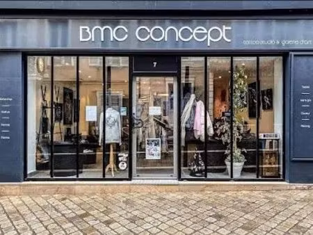 location commerce 160 m²